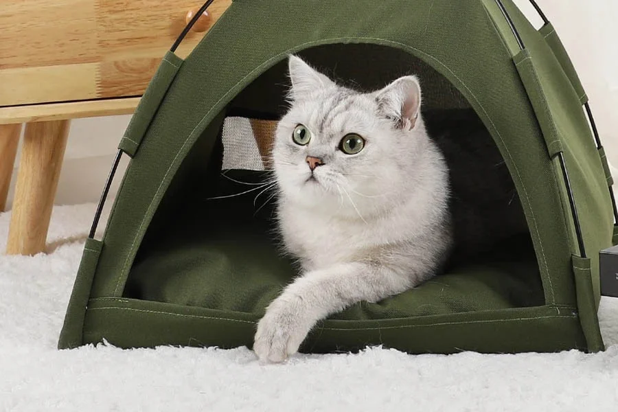 Cozy Cat Tent Bed